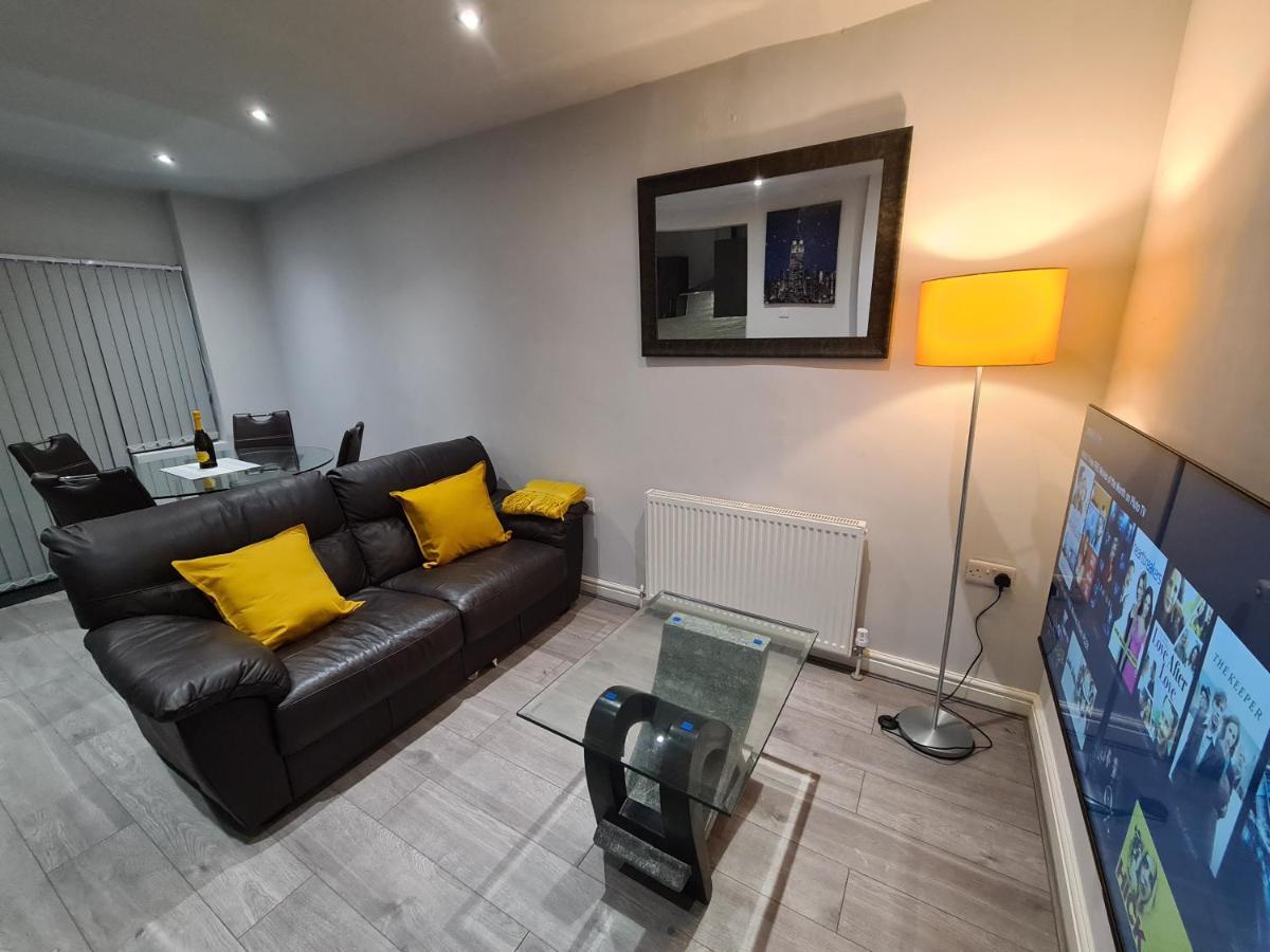 Whole House - 4 Bedrooms - Parking - Sleeps 8 Бирмингем Экстерьер фото