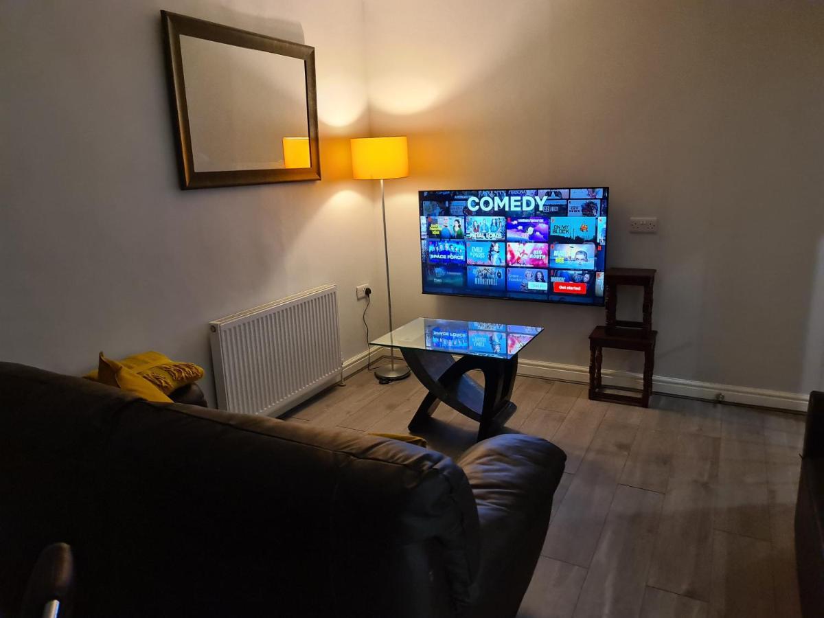 Whole House - 4 Bedrooms - Parking - Sleeps 8 Бирмингем Экстерьер фото
