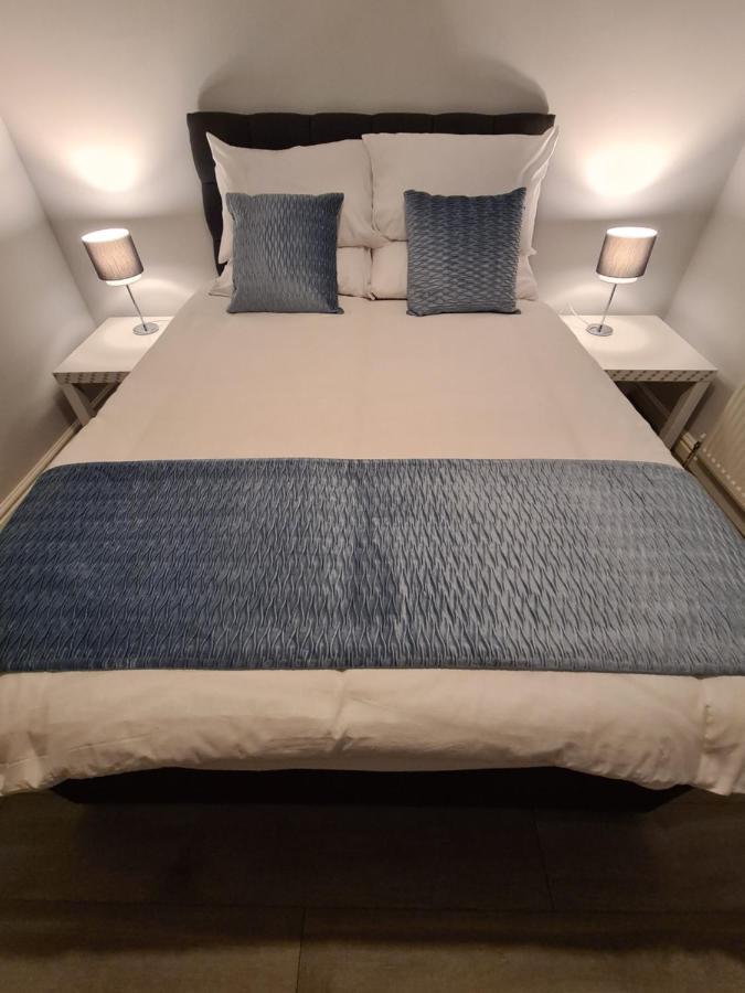 Whole House - 4 Bedrooms - Parking - Sleeps 8 Бирмингем Экстерьер фото