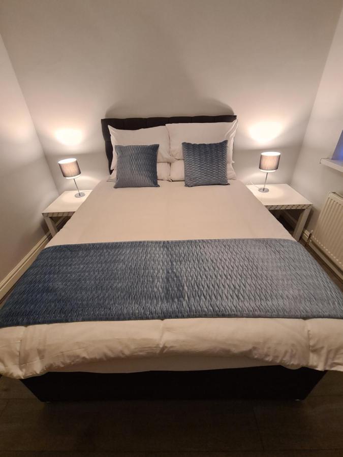 Whole House - 4 Bedrooms - Parking - Sleeps 8 Бирмингем Экстерьер фото