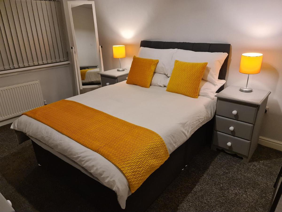 Whole House - 4 Bedrooms - Parking - Sleeps 8 Бирмингем Экстерьер фото
