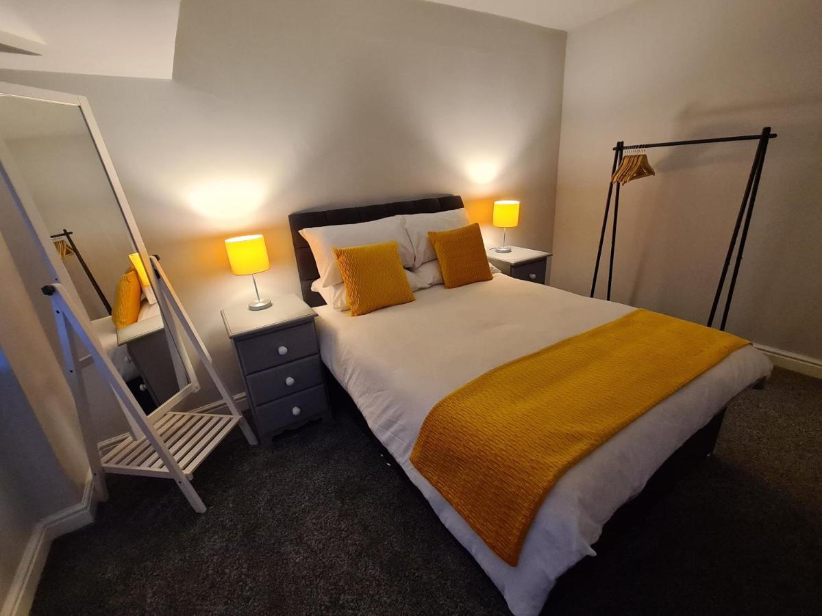 Whole House - 4 Bedrooms - Parking - Sleeps 8 Бирмингем Экстерьер фото
