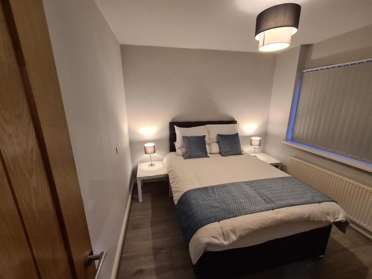 Whole House - 4 Bedrooms - Parking - Sleeps 8 Бирмингем Экстерьер фото