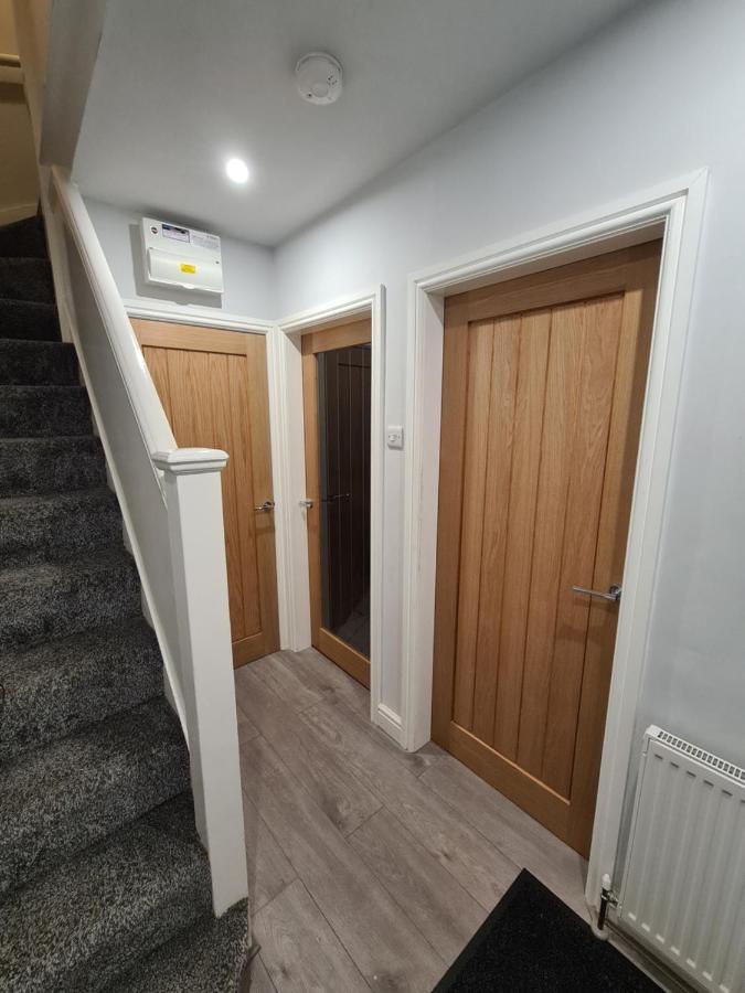 Whole House - 4 Bedrooms - Parking - Sleeps 8 Бирмингем Экстерьер фото