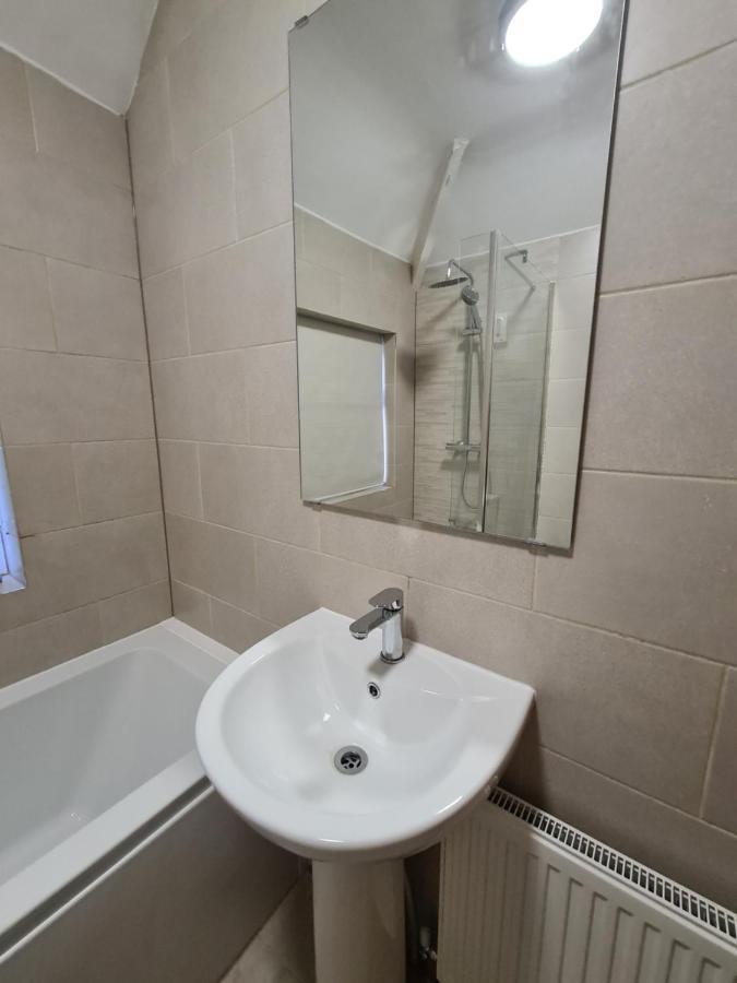 Whole House - 4 Bedrooms - Parking - Sleeps 8 Бирмингем Экстерьер фото